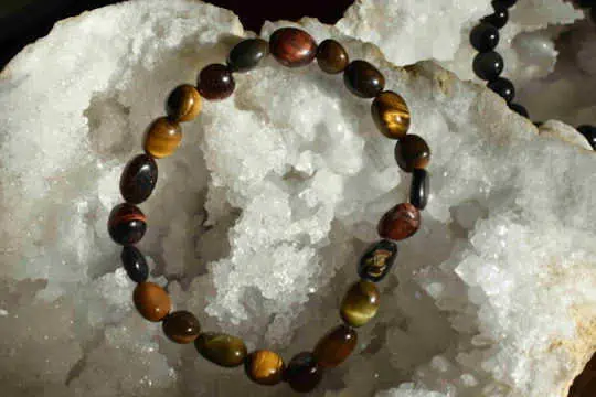 Bracelet 3 yeux perles galets