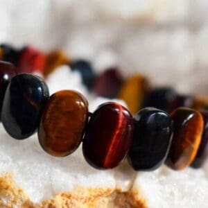 Bracelet 3 yeux perles plates