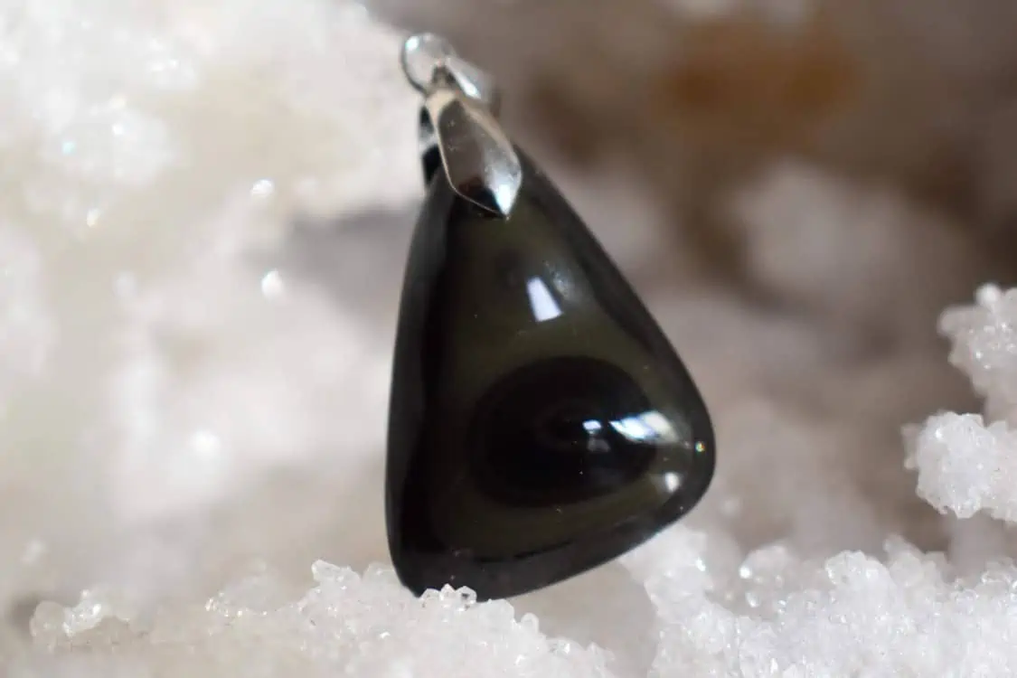 Pendentif Obsidienne Oeil Céleste forme libre