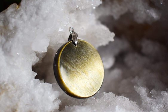 Pendentif Fleur de vie Obsidienne dorée