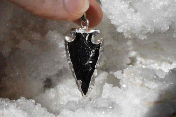 Pendentif pointe de flèche Obsidienne noire