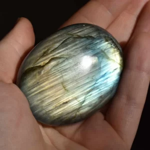 Galet Labradorite Qualité AAA 64g