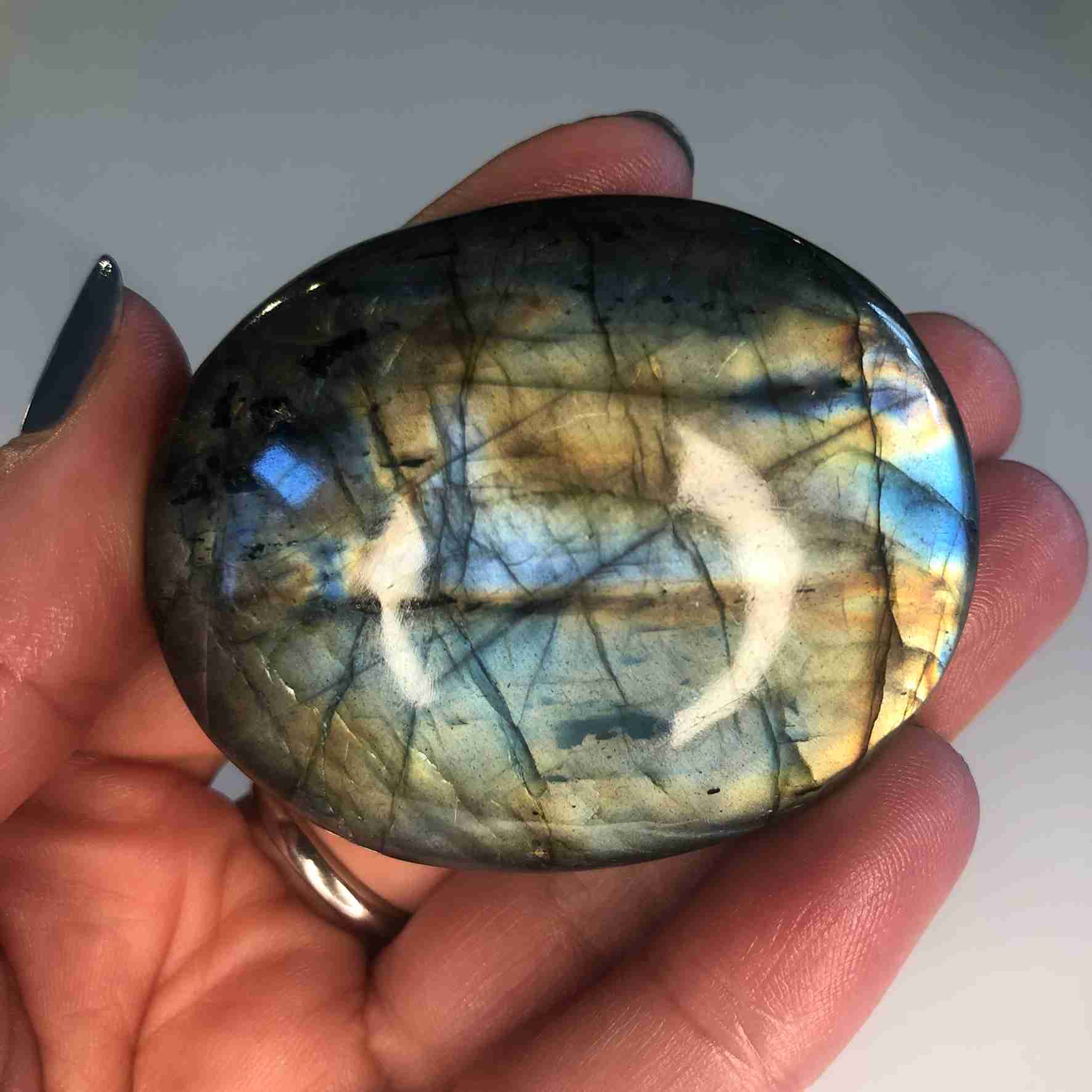Galet Labradorite Qualité AAA 80g