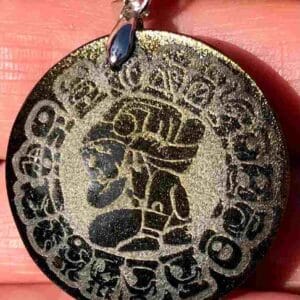 Pendentif Maya Obsidienne dorée