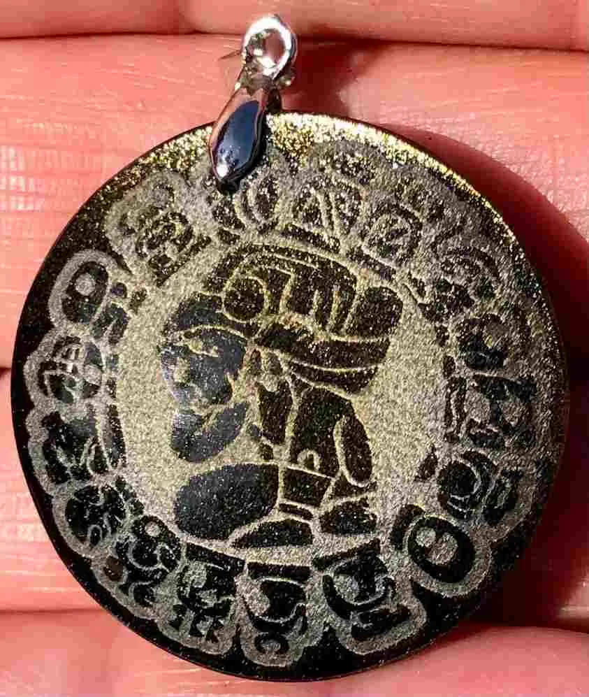 Pendentif Maya Obsidienne dorée