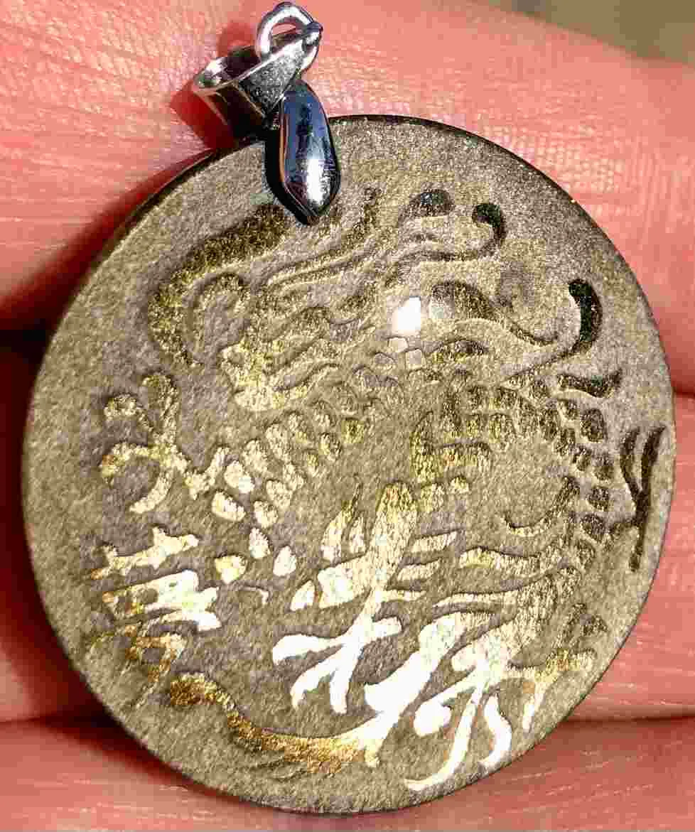 Pendentif Dragon Obsidienne dorée
